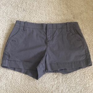 Old Navy Gray Cargo Jean Shorts. Size 2. Mid Rise.